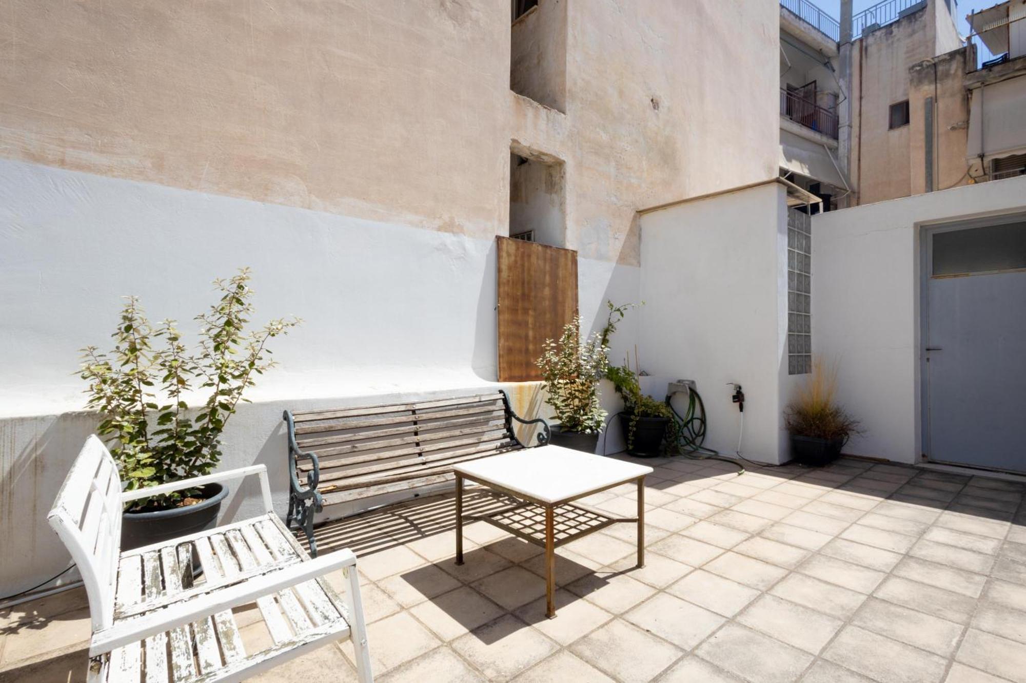 Renovated 5 Bdr House Near Acropolis - New Beds, Terrace & Green Yard Athens Exterior photo