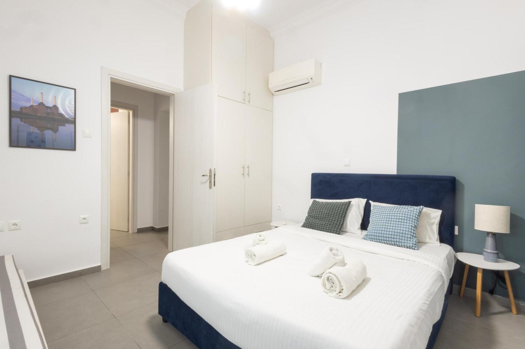 Renovated 5 Bdr House Near Acropolis - New Beds, Terrace & Green Yard Athens Exterior photo